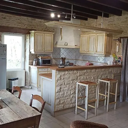 Holiday home Les Tavernes*authentique*calme*piscine *